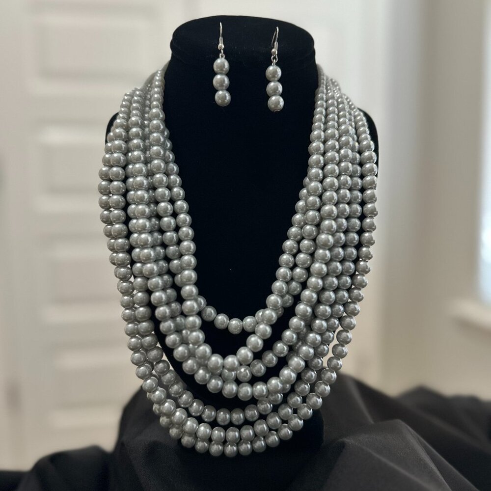 NWOT Gray Pearl Necklace (7 in 1) with Earrings